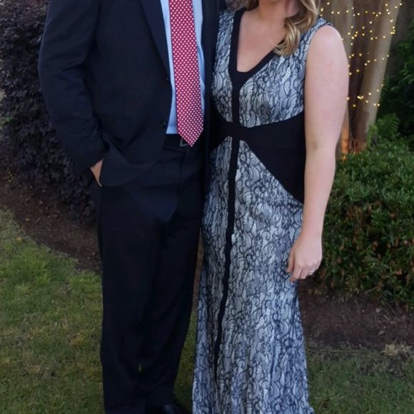 Signature by Sangria Black Lace Maxi Dress Size 10 - Picture 3 of 3